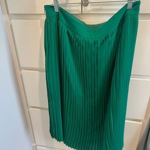 Emerald J crew pleated skirt